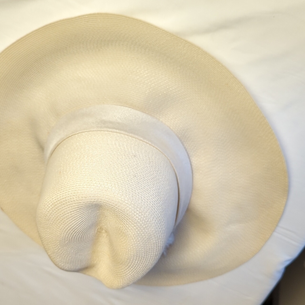 Vintage Ladies Hat, Ladies Sun Hat, Vintage Millenery Ladies Hat - Picture 4 of 8